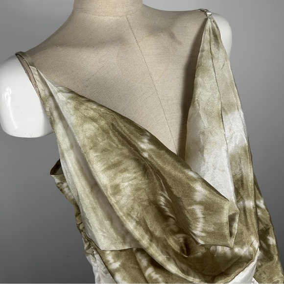 NWT PrettyLittleThing Gold and Cream Backless Dress - Picture 3 of 10